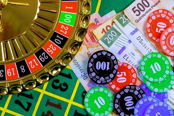 Three Card Poker gameplay